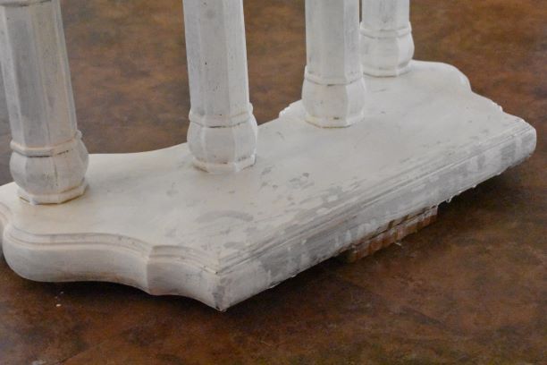 Base of table sanded and re-primed.
